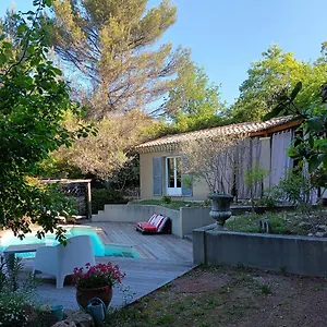 Vakantiehuis Sous L'olivier, Buisson